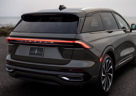 The rear of a 2024 Lincoln Black Label Nautilus® SUV displays full LED rear lighting. | Crossroads Lincoln of Southern Pines in Southern Pines NC