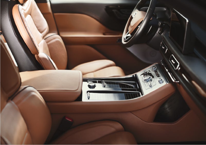 A 2023 Lincoln Aviator® Black Label model is shown in the Flight interior theme | Crossroads Lincoln of Southern Pines in Southern Pines NC