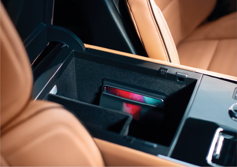 The interior of a 2023 Lincoln Aviator® Black Label model is shown in the Flight theme | Crossroads Lincoln of Southern Pines in Southern Pines NC
