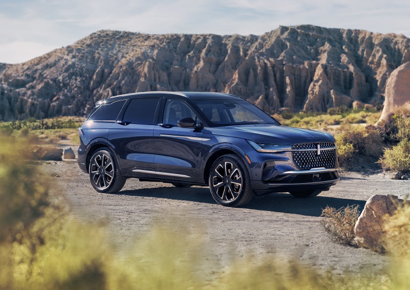 A 2024 Lincoln Nautilus® SUV is parked in a desert national park. | Crossroads Lincoln of Southern Pines in Southern Pines NC
